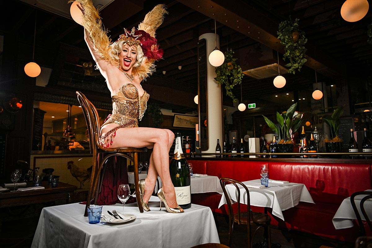 BURLeSQUe DINNeR aT GaVROCHe 